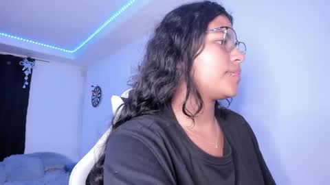 Snapshot of ladybrown_16 chatting on 12-19-24, 07:07 Lady online show from 12-19-24, 07:07