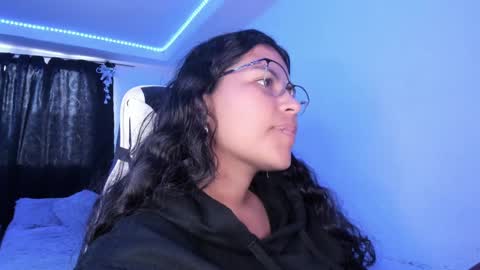 Snapshot of ladybrown_16 chatting on 12-21-24, 10:30 Lady online show from 12-21-24, 10:30