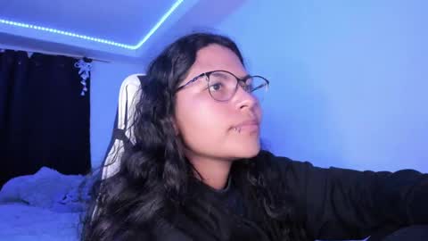 Snapshot of ladybrown_16 chatting on 12-23-24, 06:44 Lady online show from 12-23-24, 06:44