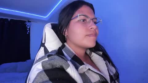 Snapshot of ladybrown_16 chatting on 01-14-25, 03:11 Lady online show from 01-14-25, 03:11