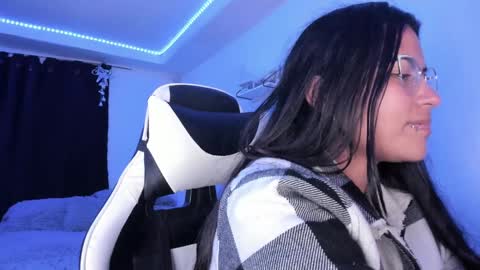 Snapshot of ladybrown_16 chatting on 01-14-25, 06:13 Lady online show from 01-14-25, 06:13