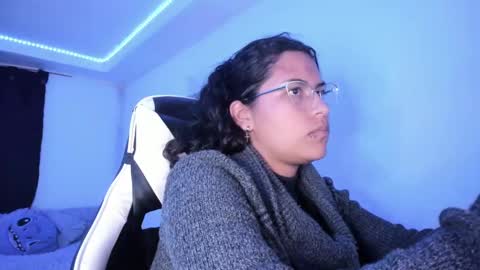 Snapshot of ladybrown_16 chatting on 01-25-25, 06:01 Lady online show from 01-25-25, 06:01