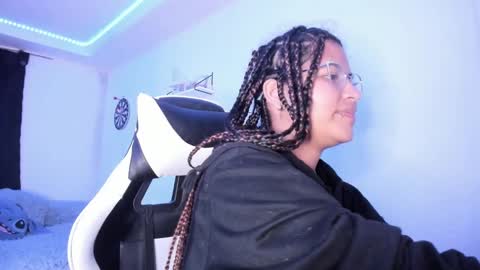 Snapshot of ladybrown_16 chatting on 02-09-25, 04:57 Lady online show from 02-09-25, 04:57