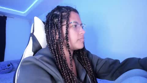 Snapshot of ladybrown_16 chatting on 02-14-25, 01:56 Lady online show from 02-14-25, 01:56