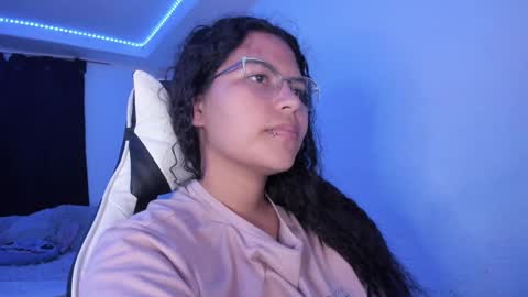 Snapshot of ladybrown_16 chatting on 02-20-25, 03:56 Lady online show from 02-20-25, 03:56