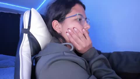 Snapshot of ladybrown_16 chatting on 02-23-25, 09:11 Lady online show from 02-23-25, 09:11