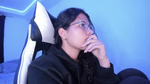 Snapshot of ladybrown_16 chatting on 03-04-25, 12:39 Lady online show from 03-04-25, 12:39