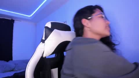 Snapshot of ladybrown_16 chatting on 03-05-25, 12:38 Lady online show from 03-05-25, 12:38