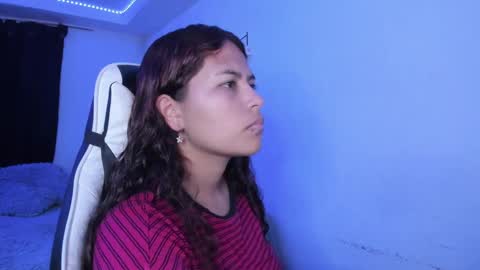 Snapshot of ladybrown_16 chatting on 09-26-25, 01:09 Lady online show from 09-26-25, 01:09