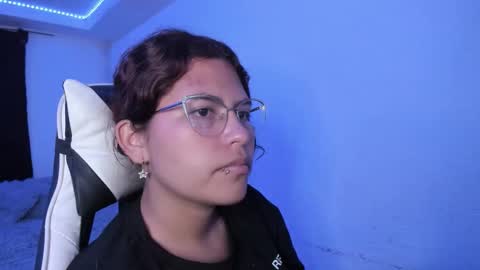 Snapshot of ladybrown_16 chatting on 10-04-25, 02:31 Lady online show from 10-04-25, 02:31