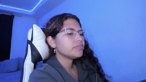 Snapshot of ladybrown_16 chatting on 10-08-25, 02:42 Lady online show from 10-08-25, 02:42