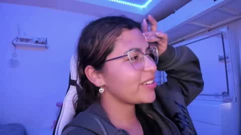  Lady  online show from 05-01-26, 03:22