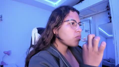  Lady  online show from 05-11-26, 03:56
