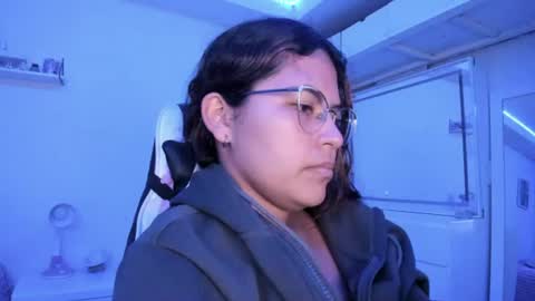  Lady  online show from 06-15-26, 03:53