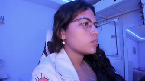  Lady  online show from 06-25-26, 05:56