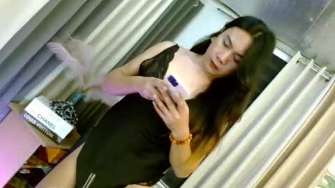 Snapshot of ladyfox_95 chatting on 01-17-26, 02:44 ask me online show from 01-17-26, 02:44