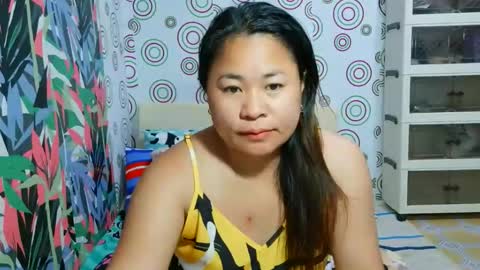 Snapshot of ladyhotsiren chatting on 04-17-26, 12:46 SEREN online show from 04-17-26, 12:46