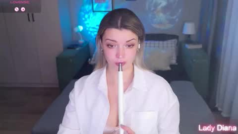 ladylancaster online show from 11-21-25, 12:15