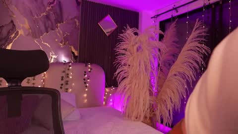 Lady  online show from 02-04-26, 04:51