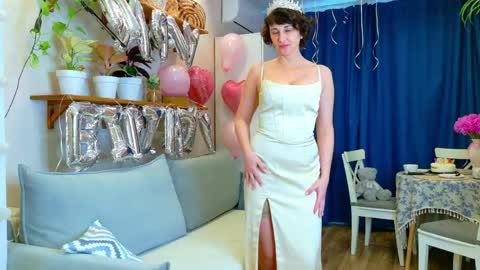 Snapshot of ladysweetwife chatting on 05-24-26, 02:27 Maria online show from 05-24-26, 02:27