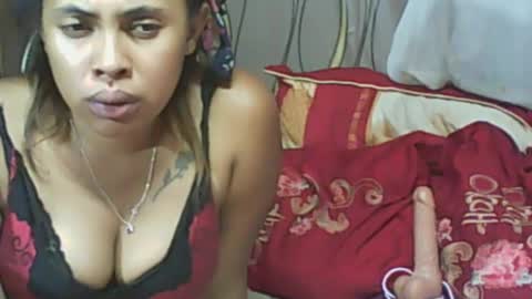 LadyXSnakes online show from 01-17-25, 05:08