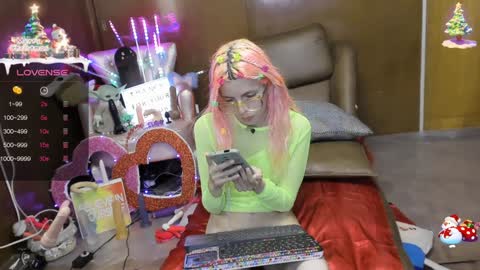 Snapshot of laflakita21 chatting on 01-21-25, 04:10 Skinnygirl online show from 01-21-25, 04:10