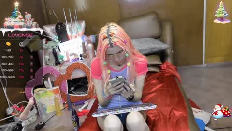 Snapshot of laflakita21 chatting on 01-24-25, 01:45 Skinnygirl online show from 01-24-25, 01:45