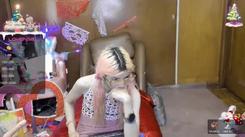 Snapshot of laflakita21 chatting on 03-03-25, 10:52 Skinnygirl online show from 03-03-25, 10:52