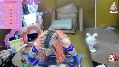 Snapshot of laflakita21 chatting on 09-17-25, 12:12 Skinnygirl online show from 09-17-25, 12:12