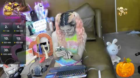 Snapshot of laflakita21 chatting on 11-02-25, 07:05 Skinnygirl online show from 11-02-25, 07:05