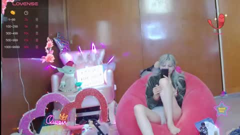 Skinnygirl online show from 05-15-26, 10:50