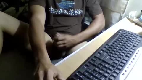 Snapshot of lagenovadura chatting on 04-04-26, 10:07 La Genova esta Dura beard boy male dick mastubate latinosexy latinohot latino glasses mature strong stronglegs online show from 04-04-26, 10:07