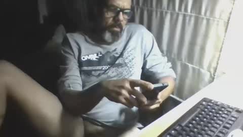 Snapshot of lagenovadura chatting on 04-15-26, 05:25 La Genova esta Dura beard boy male dick mastubate latinosexy latinohot latino glasses mature strong stronglegs online show from 04-15-26, 05:25