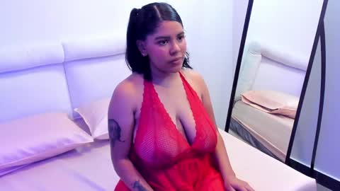 Lauren  online show from 06-01-26, 03:19