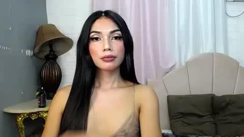 MANIKA online show from 03-12-25, 01:58