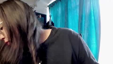 laia_hadid online show from 02-21-26, 02:51