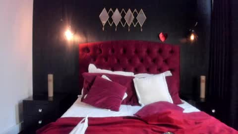 Laia  online show from 05-12-26, 12:02