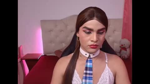 Camila online show from 10-11-25, 04:44