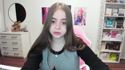 Snapshot of lain__ chatting on 01-17-25, 09:28 Kira online show from 01-17-25, 09:28