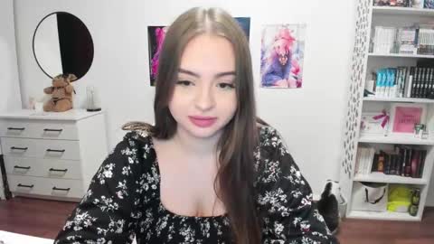 Snapshot of lain__ chatting on 03-06-25, 02:41 Kira online show from 03-06-25, 02:41