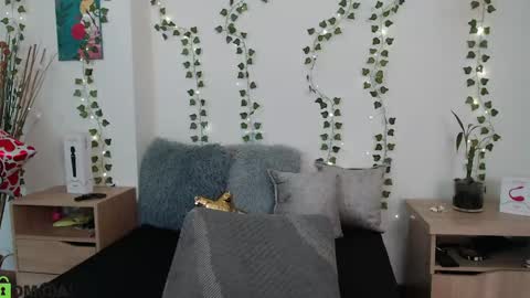 Snapshot of lairen_baby chatting on 04-23-26, 11:42 lairen baby online show from 04-23-26, 11:42