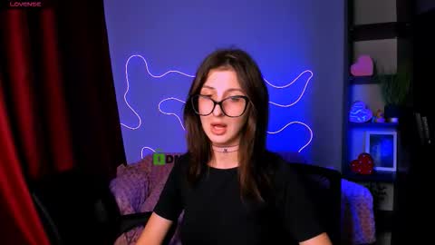 Snapshot of laisy_flay chatting on 09-21-25, 01:57 laisy online show from 09-21-25, 01:57