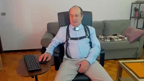 lajose52 online show from 11-28-25, 04:09