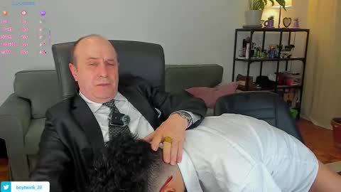 Snapshot of lajose52 chatting on 03-06-26, 08:27 lajose52 online show from 03-06-26, 08:27