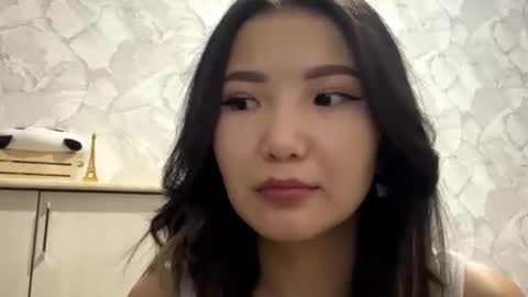 Luna online show from 09-09-25, 03:33
