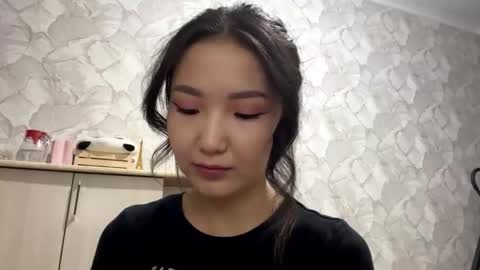 Luna online show from 09-18-25, 03:36