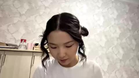 Luna online show from 09-25-25, 03:05