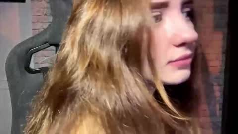 Luna online show from 10-28-25, 05:33