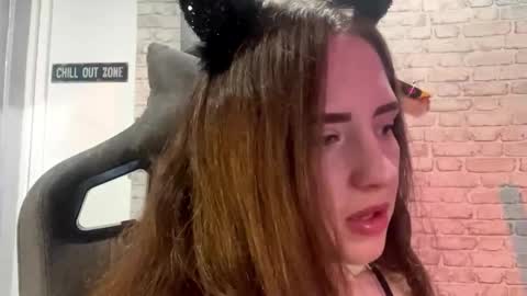 Luna online show from 10-31-25, 06:14