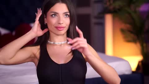 Lala online show from 11-27-25, 08:22